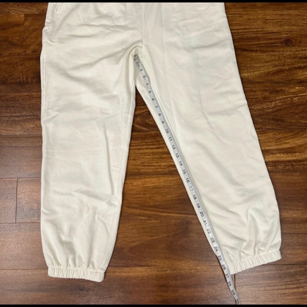 H&M High waisted Sweatpants - Picture 5 of 5